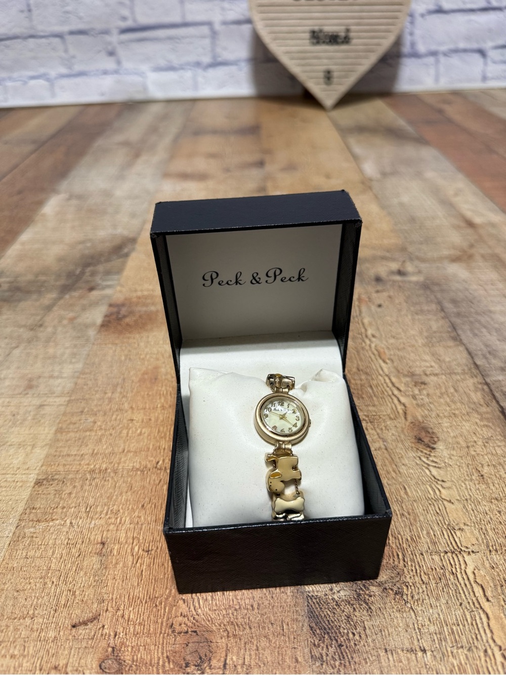Peck & peck Ladies Slider Charm Watch Dogs & Bones